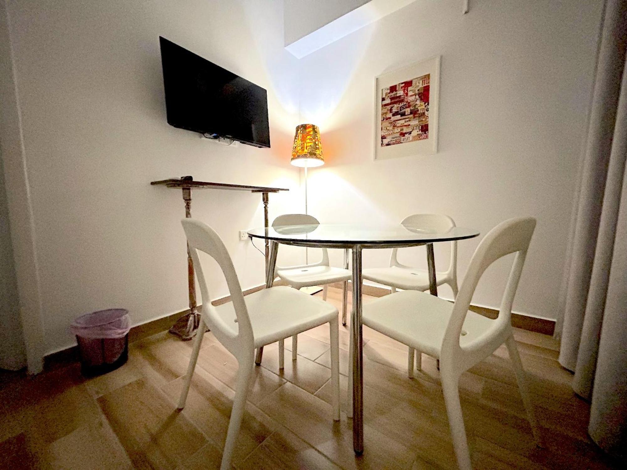 Queen Regina Suites By Platform 357 Λευκωσία Εξωτερικό φωτογραφία